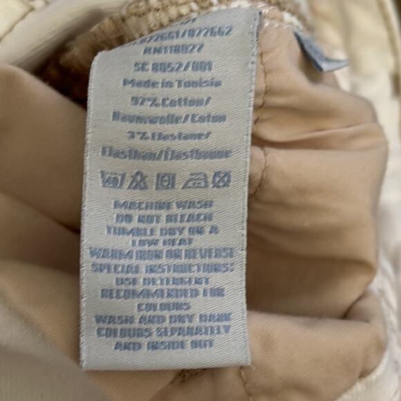 Boden | White Jeans with Beige Stitching Size 4P - Picture 9 of 11